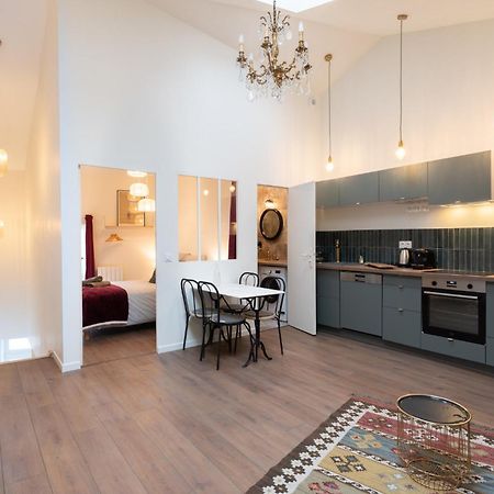 Sur La Place , Centre Village Cosy & Calme 2Ch Lapeyrouse-Fossat Bagian luar foto
