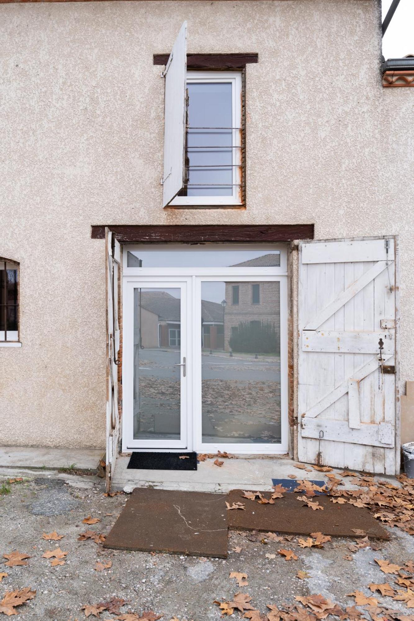 Sur La Place , Centre Village Cosy & Calme 2Ch Lapeyrouse-Fossat Bagian luar foto